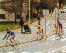 Comme chaque année la course cycliste "La Marseillaise est passée par Trets . Le Mardi 6 février les Tretsois ont pu voir Laurent Jalabert qui avait déjà pris  une bonne minute d'avance sur le reste du Peloton. Mais après avoir mené la course pendant 40km , il a été doublé par le Danois Jacob Piil qui est arrivé en tête à Gardanne .( photo : trets d'union )